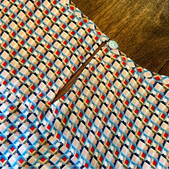 [EUC] Violet + Claire - Medium - Women’s Sleevless Blouse - Colorful Print - Picture 9 of 9